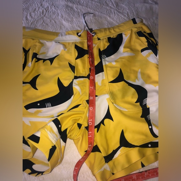 TADDLEE mens swim trunks size small yellow/ shark patterned - Picture 3 of 8